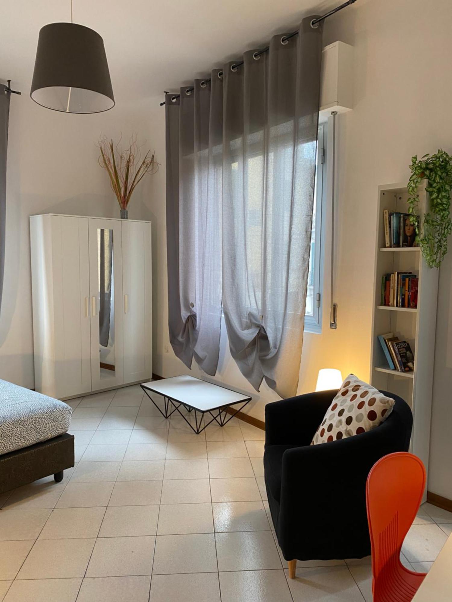 Civico 8 Hotell Prato  Eksteriør bilde